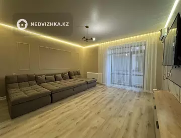 2-комнатная квартира, этаж 1 из 9, 85 м², миниатюра 11