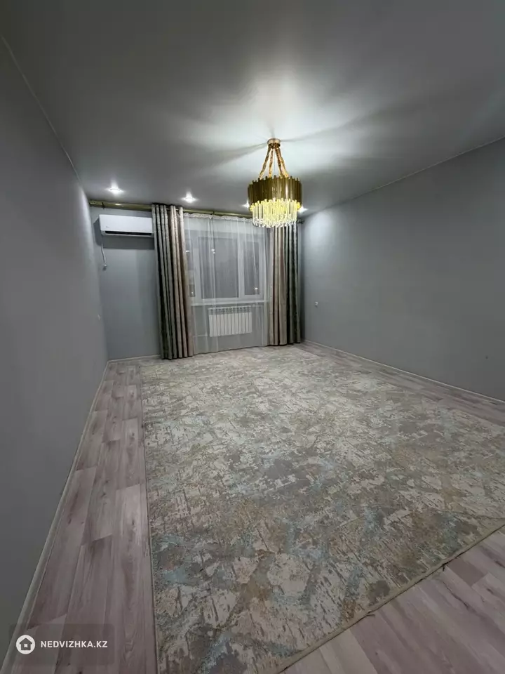 3-комнатная квартира, этаж 1 из 9, 83 м²