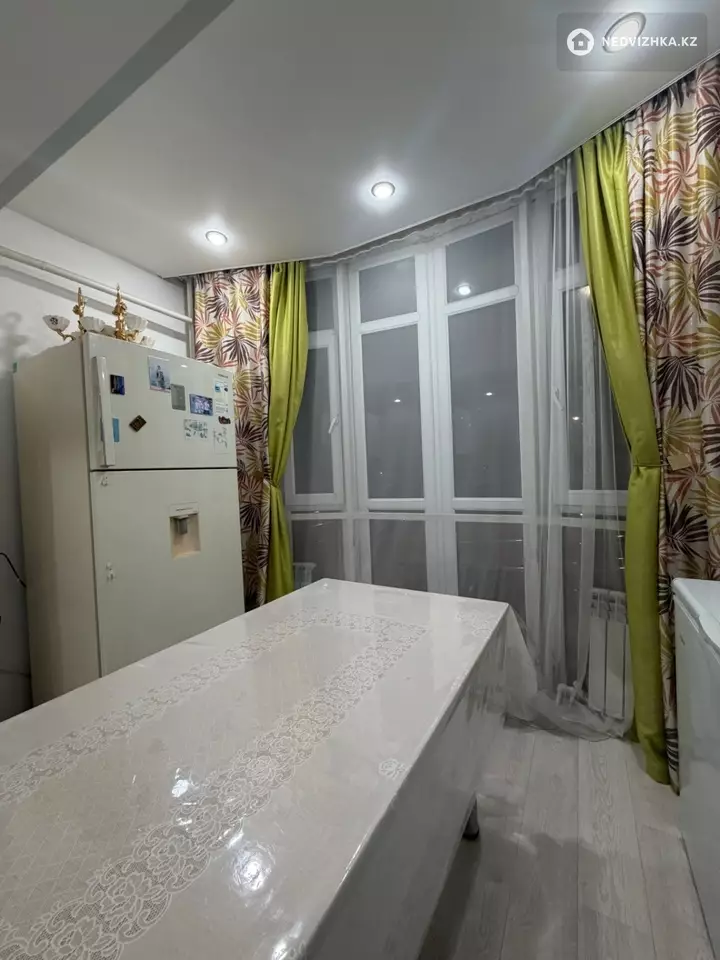 3-комнатная квартира, этаж 1 из 9, 83 м², фотография 4