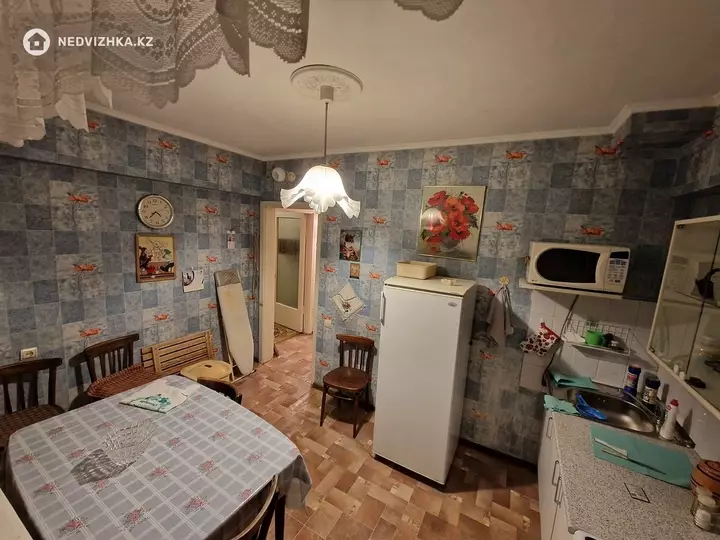 1-комнатная квартира, этаж 2 из 7, 40 м², На длительный срок, фотография 3