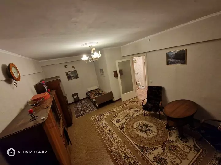 1-комнатная квартира, этаж 2 из 7, 40 м², На длительный срок, фотография 5