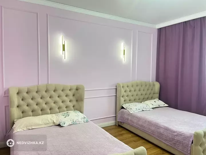 7-комнатный дом, 6 соток, 207 м², фотография 2