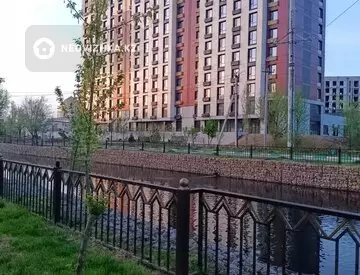 2-комнатная квартира, этаж 10 из 12, 55 м²