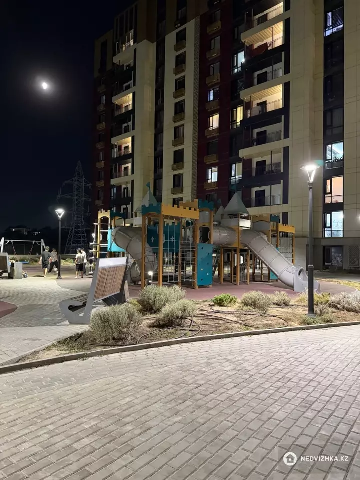 2-комнатная квартира, этаж 10 из 12, 55 м², фотография 5