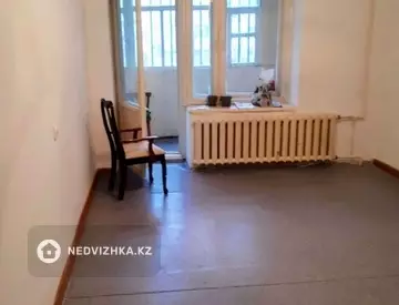 2-комнатная квартира, этаж 1 из 5, 50 м², миниатюра 4