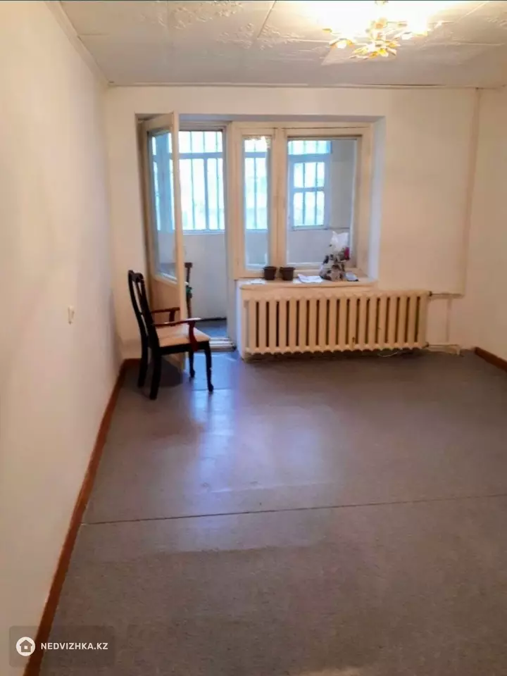 2-комнатная квартира, этаж 1 из 5, 50 м², фотография 4