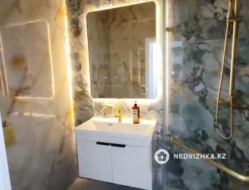 2-комнатная квартира, этаж 2 из 10, 65 м², миниатюра 4