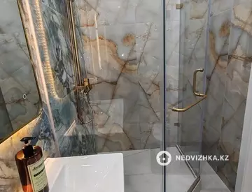 2-комнатная квартира, этаж 2 из 10, 65 м², миниатюра 5