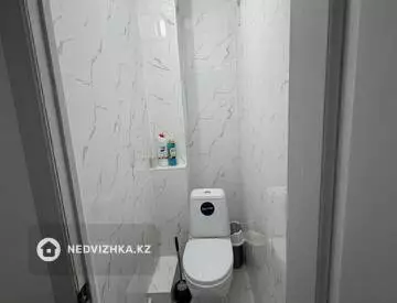 2-комнатная квартира, этаж 1 из 5, 54 м², миниатюра 9