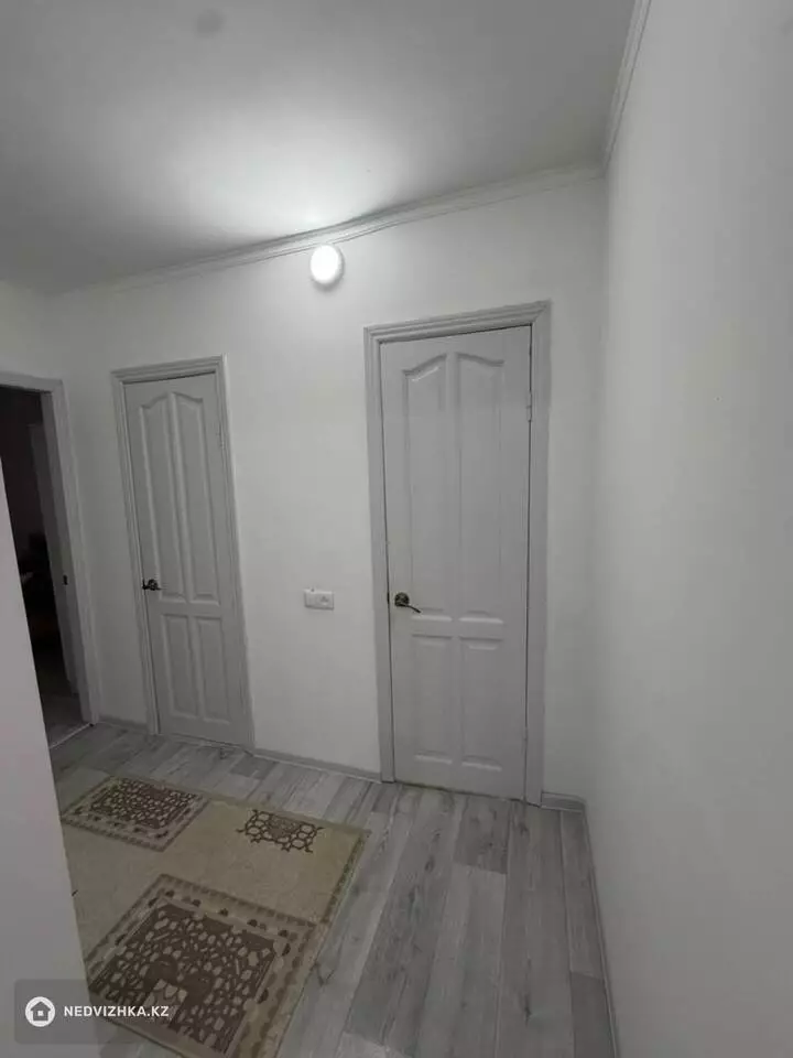 2-комнатная квартира, этаж 1 из 5, 54 м², фотография 3