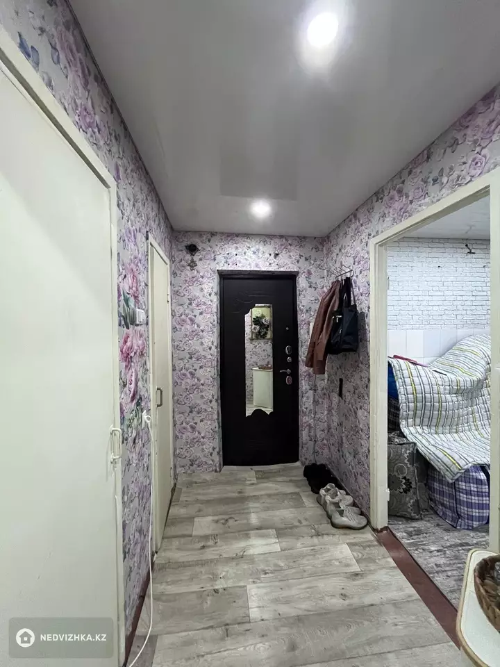 1-комнатная квартира, этаж 5 из 5, 37 м², фотография 4
