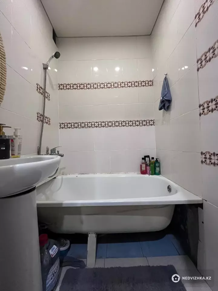 1-комнатная квартира, этаж 5 из 5, 37 м², фотография 5
