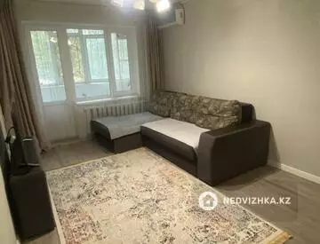 2-комнатная квартира, этаж 1 из 5, 49 м², миниатюра 5