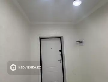 2-комнатная квартира, этаж 5 из 9, 65 м², На длительный срок, миниатюра 1