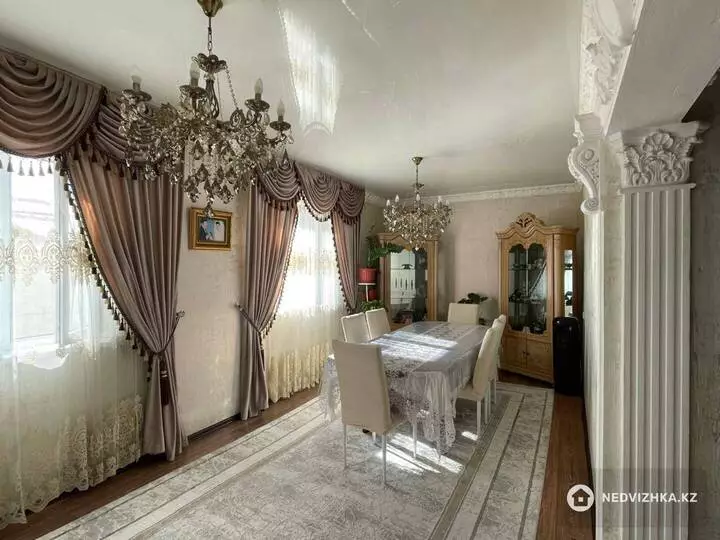 5-комнатный дом, 4 соток, 130 м², фотография 2