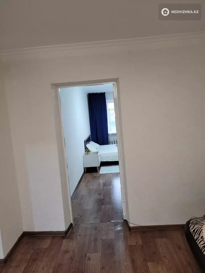 2-комнатная квартира, этаж 4 из 5, 45 м², фотография 4