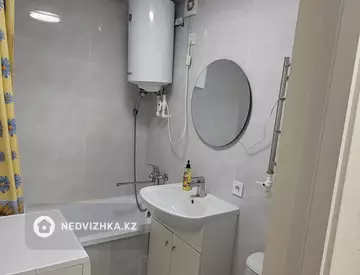 2-комнатная квартира, этаж 4 из 5, 45 м², миниатюра 9