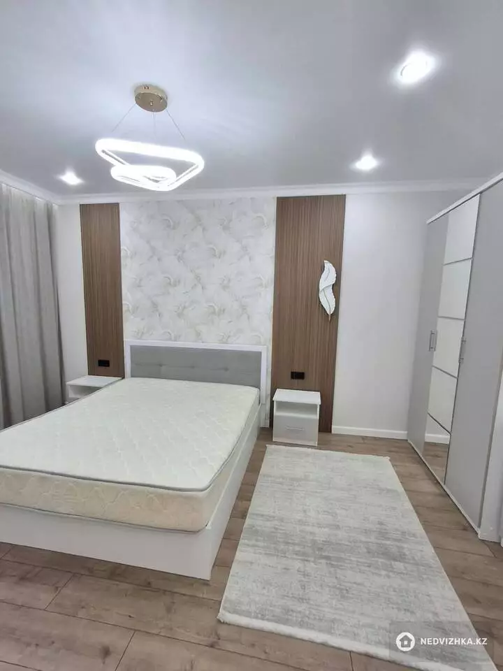 3-комнатная квартира, этаж 9 из 12, 75 м², На длительный срок, фотография 4