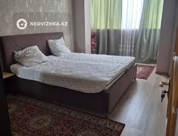 3-комнатная квартира, этаж 2 из 5, 72 м², миниатюра 1