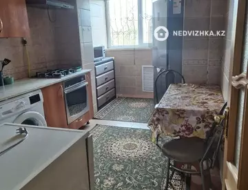 3-комнатная квартира, этаж 2 из 5, 72 м², миниатюра 3