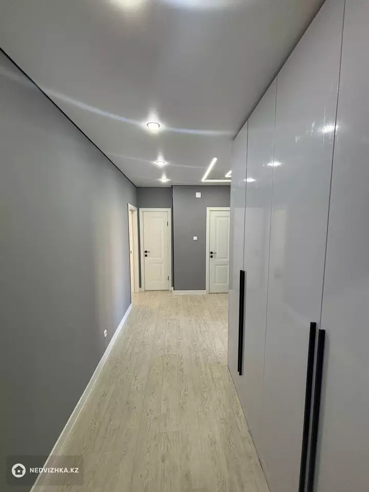 3-комнатная квартира, этаж 2 из 9, 84 м², 2-фотосурет