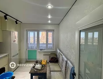3-комнатная квартира, этаж 2 из 9, 84 м², миниатюра 6