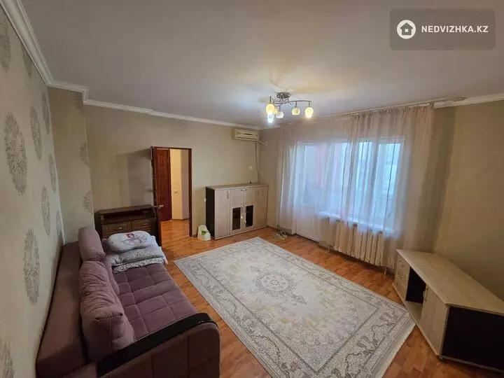 2-комнатная квартира, этаж 4 из 9, 70 м², фотография 3