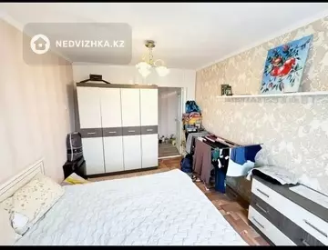 3-комнатная квартира, этаж 4 из 5, 55 м², миниатюра 3