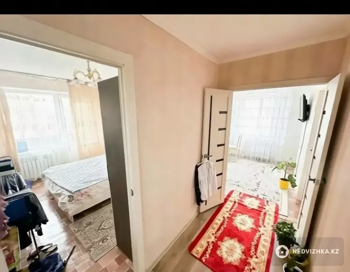 3-комнатная квартира, этаж 4 из 5, 55 м², фотография 5