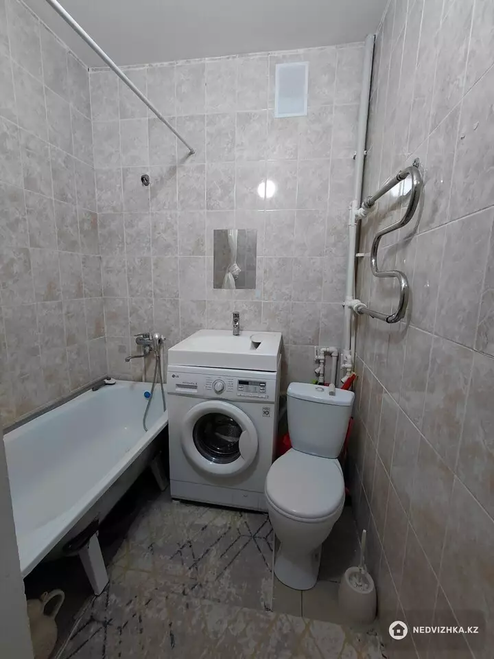 1-комнатная квартира, этаж 4 из 4, 41 м², фотография 4
