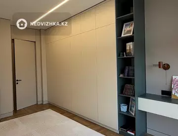 4-комнатная квартира, этаж 9 из 20, 109 м², миниатюра 3