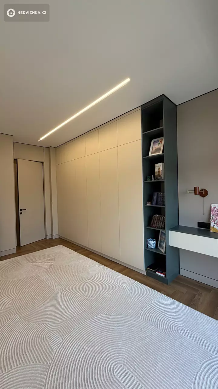 4-комнатная квартира, этаж 9 из 20, 109 м², фотография 3