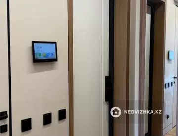 4-комнатная квартира, этаж 9 из 20, 109 м², миниатюра 6