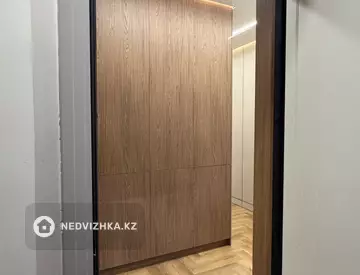 4-комнатная квартира, этаж 9 из 20, 109 м², миниатюра 7