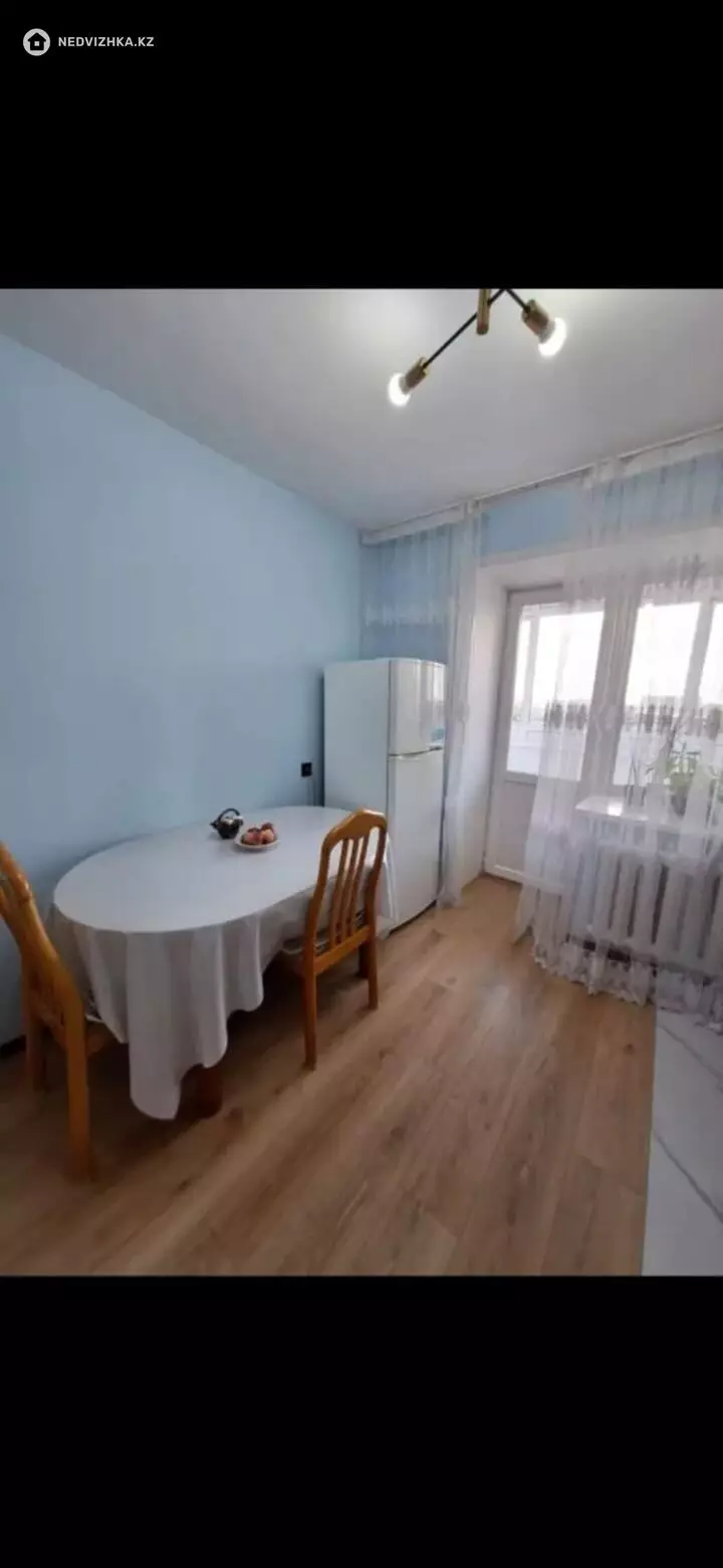1-комнатная квартира, этаж 8 из 9, 40 м²