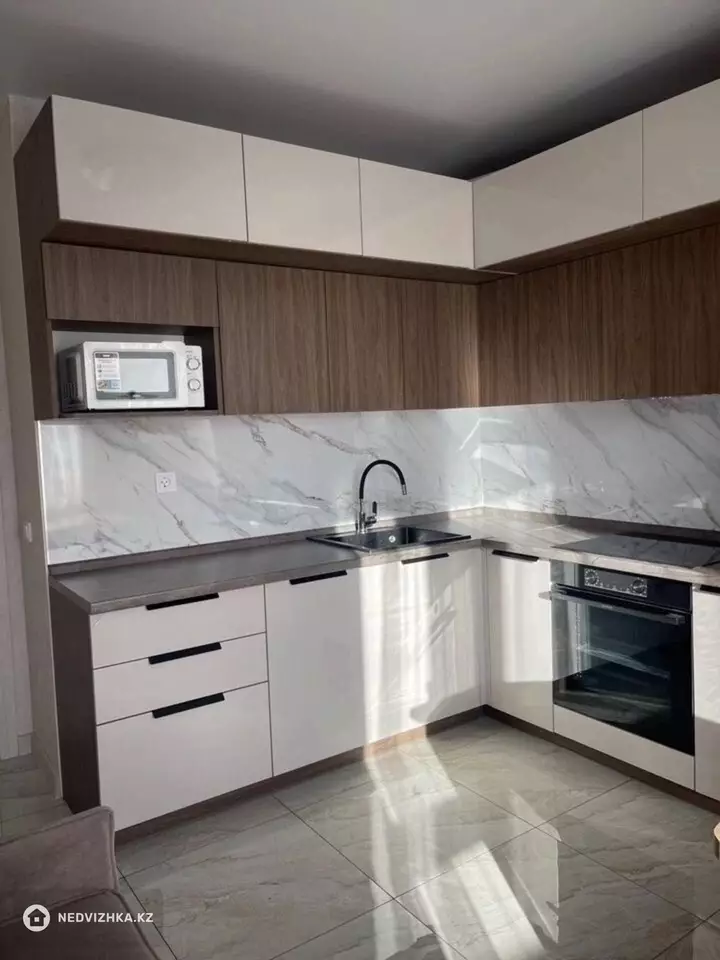 1-комнатная квартира, этаж 3 из 9, 36 м², На длительный срок