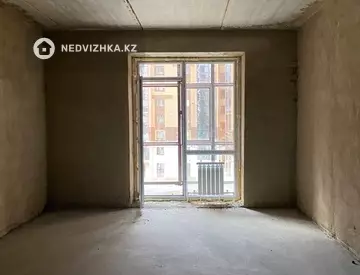 3-комнатная квартира, этаж 4 из 9, 104 м², миниатюра 4
