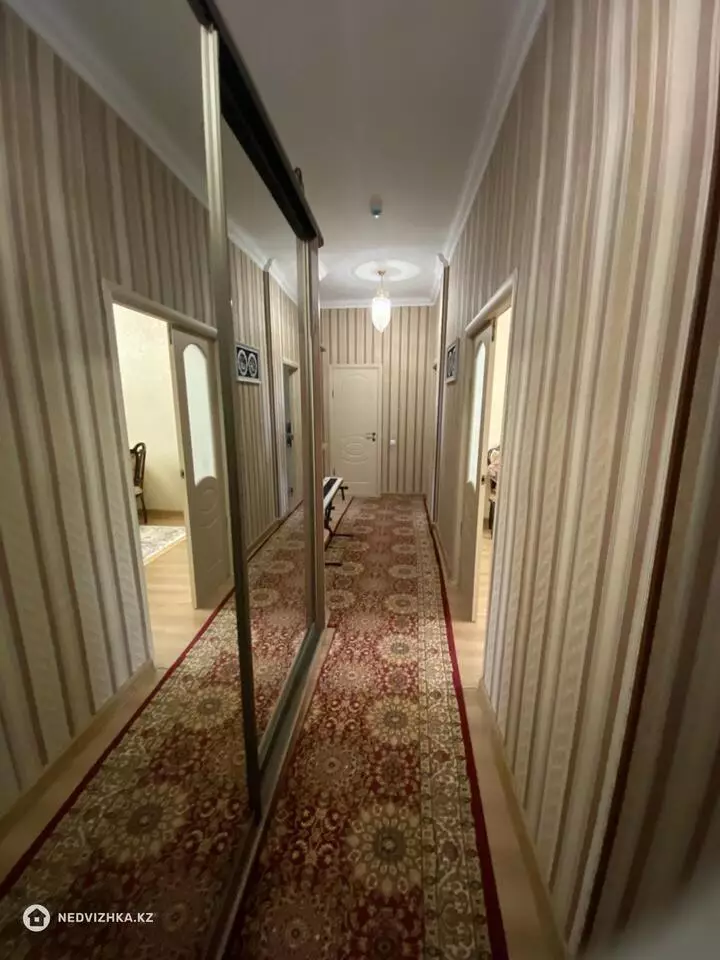 3-комнатная квартира, этаж 3 из 12, 98 м²