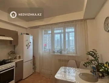 2-комнатная квартира, этаж 6 из 9, 58 м², миниатюра 2