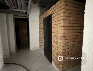 4-комнатная квартира, этаж 1 из 3, 114 м², миниатюра 7