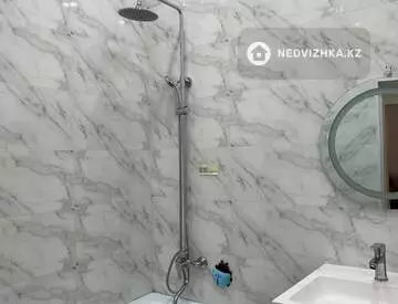 3-комнатная квартира, этаж 2 из 5, 85 м²