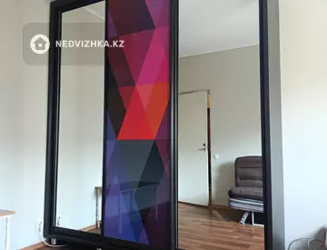 2-комнатная квартира, этаж 4 из 5, 58 м², На длительный срок
