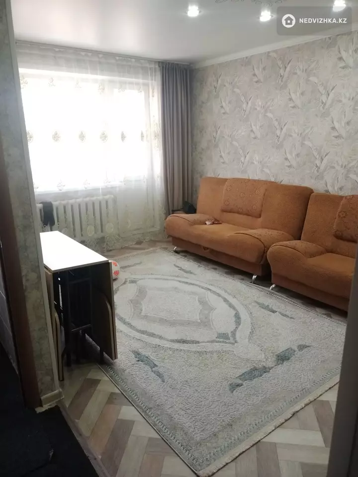 3-комнатная квартира, этаж 5 из 5, 58 м², фотография 4