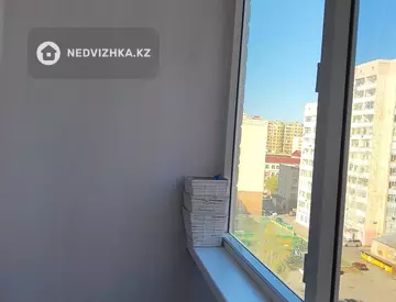 2-комнатная квартира, этаж 8 из 9, 67 м², миниатюра 1
