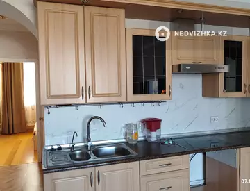 2-комнатная квартира, этаж 8 из 9, 67 м², миниатюра 6