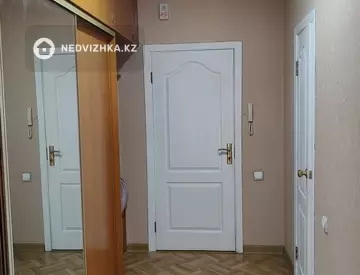 2-комнатная квартира, этаж 8 из 9, 67 м², миниатюра 12