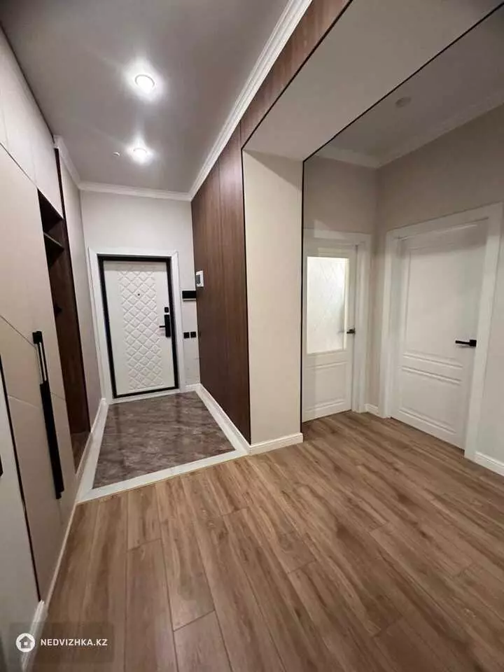 3-комнатная квартира, этаж 3 из 10, 94 м², фотография 5