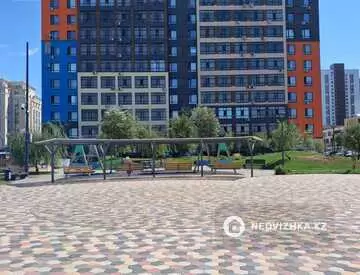 3-комнатная квартира, этаж 3 из 10, 94 м², миниатюра 8