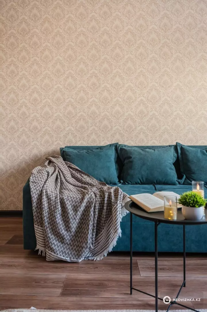 2-комнатная квартира, этаж 2 из 9, 55 м², На длительный срок, фотография 3