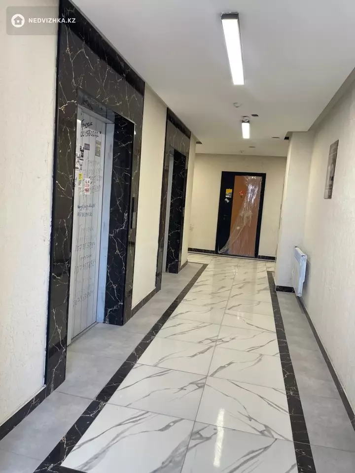 2-комнатная квартира, этаж 12 из 15, 52 м², фотография 3